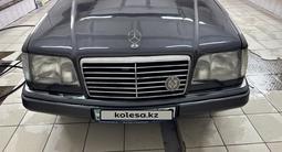 Mercedes-Benz E 320 1994 годаүшін2 500 000 тг. в Караганда