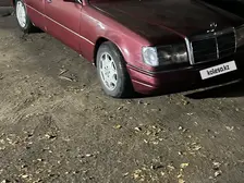 Mercedes-Benz E-Class, 1991