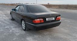 Mercedes-Benz E 320 1998 года за 4 400 000 тг. в Талдыкорган – фото 4
