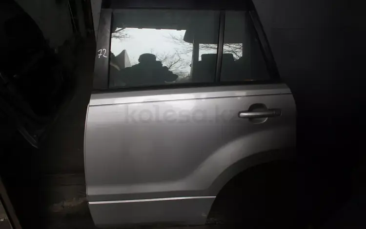 Стекло заднее левое за 12 000 тг. в Алматы