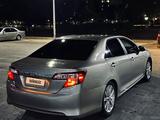 Toyota Camry 2014 года за 7 500 000 тг. в Кульсары – фото 2