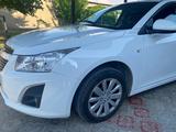 Chevrolet Cruze 2013 года за 3 950 000 тг. в Шымкент – фото 2