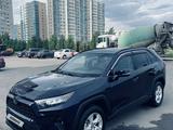 Toyota RAV4 2020 годаүшін13 100 000 тг. в Астана – фото 5