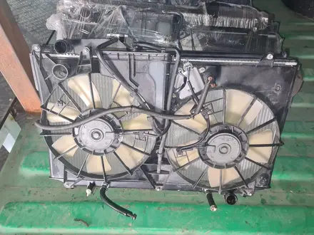 Радиатор с вентилятором на LS430! за 60 000 тг. в Алматы
