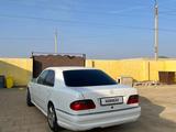 Mercedes-Benz E 320 1997 года за 2 800 000 тг. в Жанаозен – фото 5
