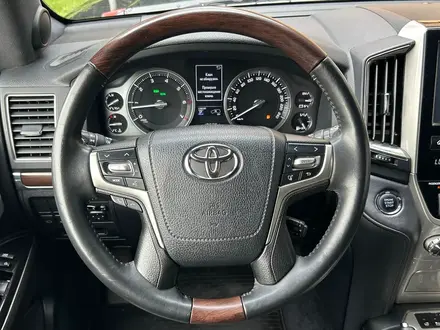 Toyota Land Cruiser 2017 года за 30 990 000 тг. в Алматы – фото 17