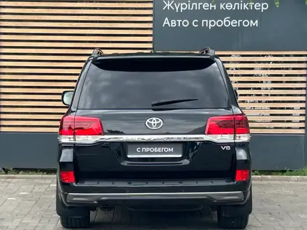 Toyota Land Cruiser 2017 года за 30 990 000 тг. в Алматы – фото 4