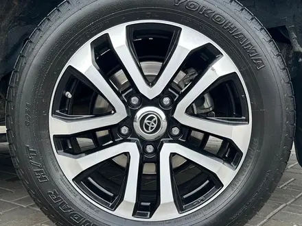 Toyota Land Cruiser 2017 года за 30 990 000 тг. в Алматы – фото 25