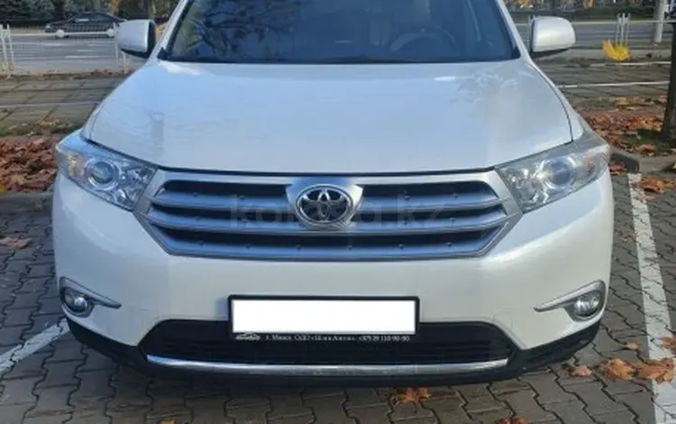 Toyota Highlander 2012 года за 10 000 тг. в Алматы