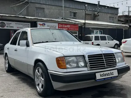 Mercedes-Benz E 230 1992 года за 1 750 000 тг. в Алматы – фото 3