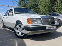 Mercedes-Benz E 230 1992 годаfor1 750 000 тг. в Алматы