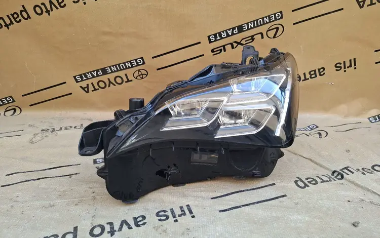 Фара оптика фар Lexus RC 2014-2018 81185-24210 81185-24230 за 250 000 тг. в Шымкент