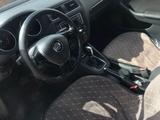 Volkswagen Jetta 2015 года за 5 500 000 тг. в Атырау – фото 5