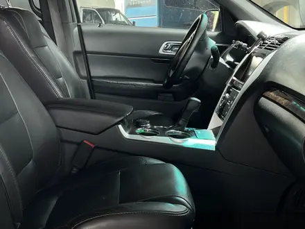 Ford Explorer 2013 года за 10 000 000 тг. в Алматы – фото 16