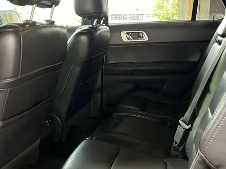 Ford Explorer 2013 года за 10 000 000 тг. в Алматы – фото 27