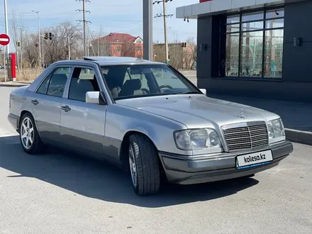 Mercedes-Benz E 220 1993 года за 1 800 000 тг. в Кызылорда – фото 4