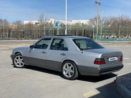 Mercedes-Benz E 220 1993 года за 1 800 000 тг. в Кызылорда – фото 6