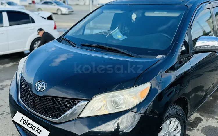 Toyota Sienna 2010 года за 11 000 000 тг. в Атырау