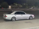 Mercedes-Benz E 230 1996 года за 1 900 000 тг. в Алматы