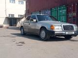 Mercedes-Benz E 230 1992 года за 1 100 000 тг. в Турара Рыскулова – фото 3