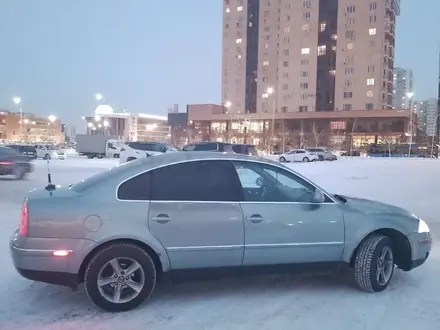 Volkswagen Passat 2004 года за 2 700 000 тг. в Астана – фото 2