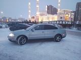 Volkswagen Passat 2004 годаүшін2 700 000 тг. в Астана