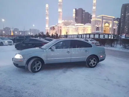 Volkswagen Passat 2004 года за 2 700 000 тг. в Астана