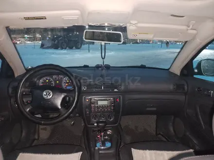 Volkswagen Passat 2004 года за 2 700 000 тг. в Астана – фото 5