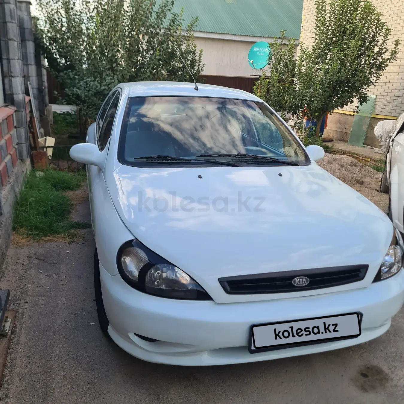 Kia Rio, 2001