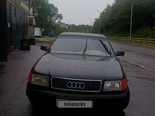 Audi 100