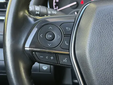 Toyota Camry 2020 года за 12 200 000 тг. в Семей – фото 16