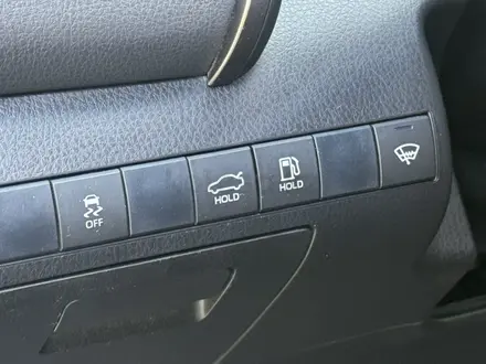 Toyota Camry 2020 года за 12 200 000 тг. в Семей – фото 19