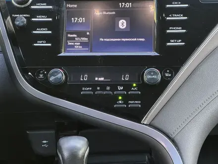 Toyota Camry 2020 года за 12 200 000 тг. в Семей – фото 10