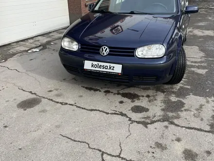 Volkswagen Golf 2001 года за 3 000 000 тг. в Алматы