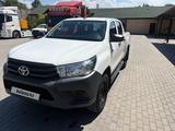 Toyota Hilux 2018 года за 10 500 000 тг. в Алматы – фото 2