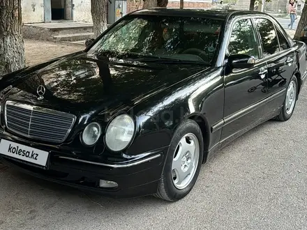 Mercedes-Benz E 320 2000 года за 4 500 000 тг. в Жанатас – фото 8