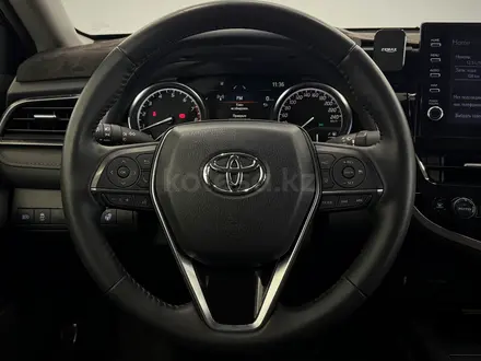 Toyota Camry Prestige 2023 года за 15 650 000 тг. в Астана – фото 13