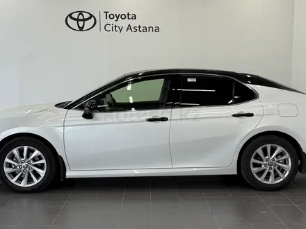 Toyota Camry Prestige 2023 года за 15 650 000 тг. в Астана – фото 3