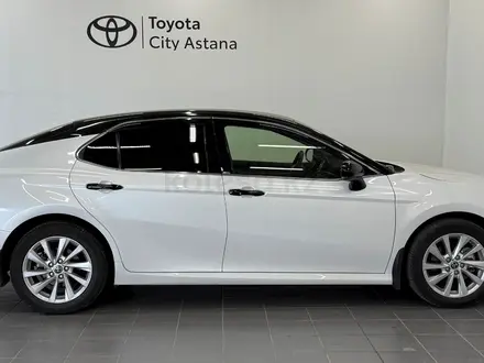 Toyota Camry Prestige 2023 года за 15 650 000 тг. в Астана – фото 18