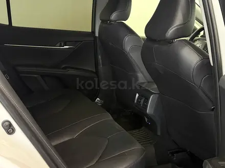 Toyota Camry Prestige 2023 года за 15 650 000 тг. в Астана – фото 7