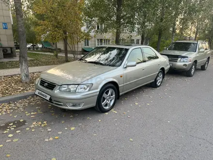 Toyota Camry 2001 года за 5 300 000 тг. в Алматы