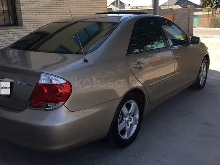 Toyota Camry 2002 года за 4 650 000 тг. в Туркестан – фото 2