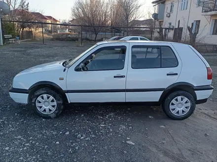 Volkswagen Golf 1995 года за 1 600 000 тг. в Кентау – фото 2