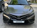 Toyota Camry 2022 года за 11 000 000 тг. в Шымкент