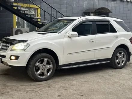 Mercedes-Benz ML 350 2005 года за 6 300 000 тг. в Атырау – фото 2