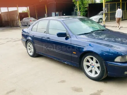 BMW 528 1996 года за 1 700 000 тг. в Алматы – фото 4