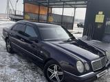 Mercedes-Benz E 320 1999 годаүшін3 500 000 тг. в Карабулак (Ескельдинский р-н) – фото 2