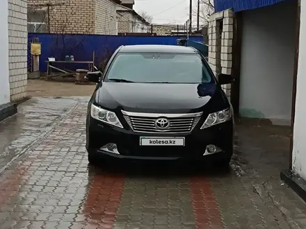 Toyota Camry 2012 года за 9 800 000 тг. в Актобе – фото 5