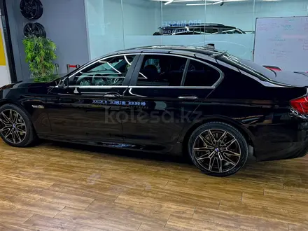 BMW 535 2014 года за 12 300 000 тг. в Алматы – фото 17