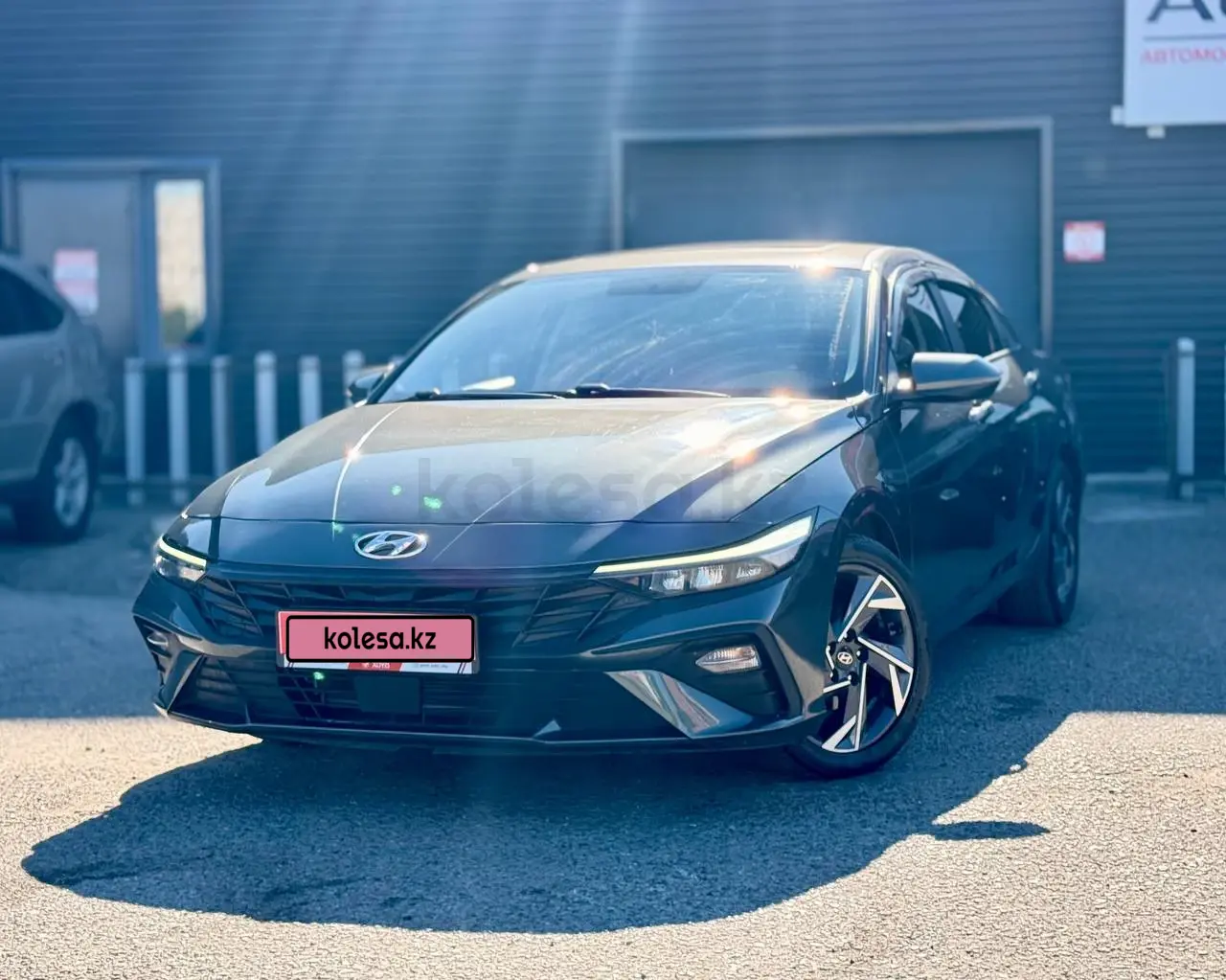 Hyundai Elantra, 2023